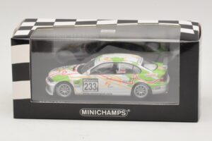 BMW 320i E46 #233 A. Priaulx / J. Muller Schubert Motorsport VLN Nurburgring 2005 Minichamps 1:43 400052433 Metall — bild 4 av 4