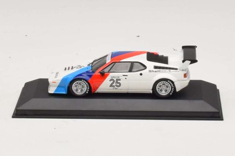 BMW M1 #25 P. Depailler BMW Motorsport Procar Series 25-Årsjubileumsutgåva 1979 Minichamps 1:43 BMW M1 #25 P. Depailler BMW Motorsport Procar Series 25-Årsjubileumsutgåva 1979 Minichamps 1:43 402025025-R1 Metall