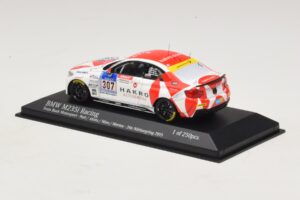 BMW M235i Bong Motorsport #307 Nett / Akata 24 Hours of Nurburgring 2015 Minichamps 1:43 437152507 Metall — bild 3 av 4