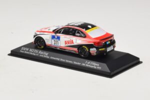 BMW M235i Team Mathol Racing #311 Scherfeld / Duve 24 Hours of Nurburgring 2015 Minichamps 1:43 437152511 Metall — bild 3 av 4