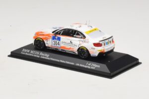 BMW M235i Team Rent2drive #304 Ackermann / Wishkirchen 24 Hours of Nurburgring 2015 Minichamps 1:43 437152504 Metall — bild 3 av 4