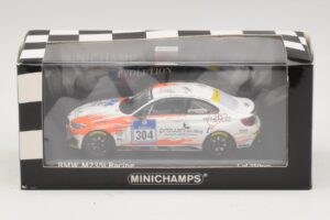 BMW M235i Team Rent2drive #304 Ackermann / Wishkirchen 24 Hours of Nurburgring 2015 Minichamps 1:43 437152504 Metall — bild 4 av 4