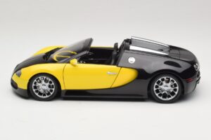 Bugatti Veyron Grand Sport Black Lemon Minichamps 1:18 100110831 Metall — bild 4 av 8