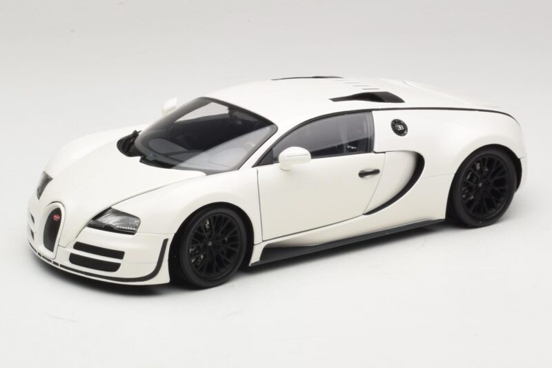 Bugatti Veyron Super Sport Vit Minichamps 1:18 100110844 Metall
