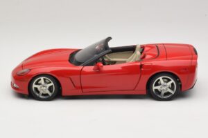 Chevrolet Corvette C6 Cabriolet Röd AUTOart 1:18 71221 Metall — bild 4 av 8