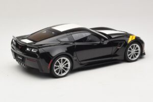Chevrolet Corvette C7 Grand Sport Svart med Vita Ränder AUTOart 1:18 71273 Komposit — bild 3 av 8