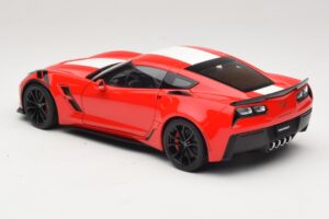 Chevrolet Corvette C7 Grand Sport Röd med Vita Ränder AUTOart 1:18 71274 Komposit — bild 7 av 8