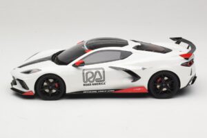 Chevrolet Corvette C8 IMSA Pace Car 2020 GT Spirit 1:18 GT370 Resin — bild 3 av 6