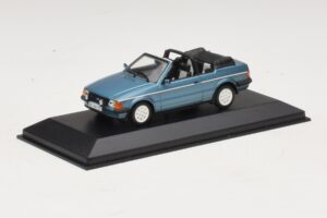 Ford Escort Mk3 Cabriolet Blå Metallic Minichamps 1:43 400085030 Metall — bild 2 av 4