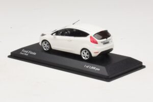 Ford Fiesta Mk6 Vit Minichamps 1:43 400088002 Metall — bild 3 av 4