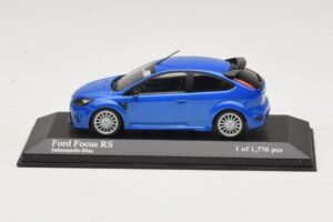 Ford Focus RS Mk2 Blåmetallic Minichamps 1:43 400088101 Metall