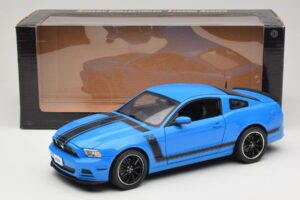 Ford Mustang Boss 302 S197 Blå Shelby Collectibles 1:18 25414S Metall — bild 8 av 8