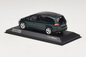 Ford S-Max Grön Metallic Minichamps 1:43 400085401 Metall — bild 2 av 4