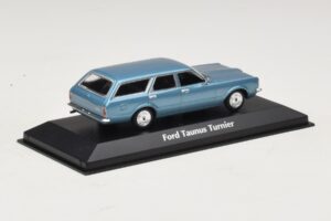 Ford Taunus TC Turnier Blue Metallic Maxichamps 1:43 940081311 Metall — bild 2 av 4