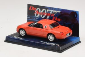 Ford Thunderbird Die Another Day Minichamps 1:43 045132 Metall — bild 3 av 5