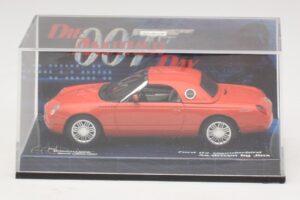 Ford Thunderbird Die Another Day Minichamps 1:43 045132 Metall — bild 4 av 5
