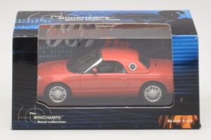Ford Thunderbird Die Another Day Minichamps 1:43 045132 Metall — bild 5 av 5