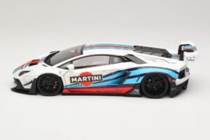 Lamborghini Aventador LB Works Martini Livery AUTOart 1:18 79185 Komposit — bild 4 av 8
