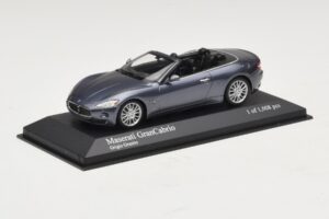 Maserati GranCabrio Grå Metallic Minichamps 1:43 400123931 Metall — bild 2 av 4