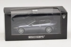 Maserati GranCabrio Grå Metallic Minichamps 1:43 400123931 Metall — bild 4 av 4