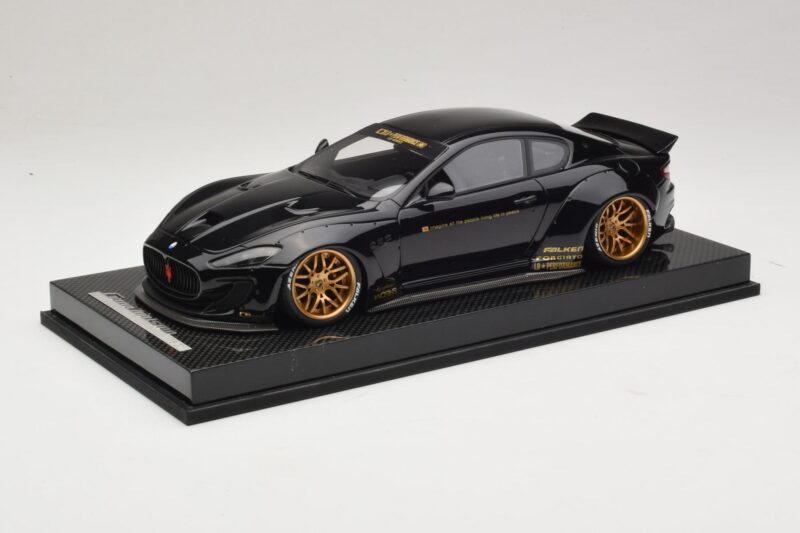Maserati GranTurismo Liberty Walk Svart med Guldfälgar AB Models 1:18 MAS-LB08-C Resin