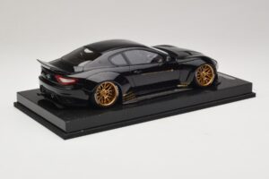 Maserati GranTurismo Liberty Walk Svart med Guldfälgar AB Models 1:18 MAS-LB08-C Resin — bild 2 av 7