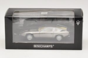 Maserati Khamsin Grey Metallic Minichamps 1:43 437123220 Metall — bild 4 av 4
