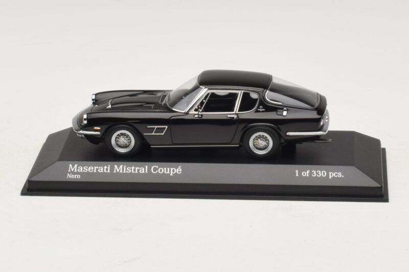 Maserati Mistral Svart Minichamps 1:43 Maserati Mistral Svart Minichamps 1:43 437123421 Metall