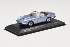 Maserati Mistral Spyder Light Blue Metallic Minichamps 1:43 437123432 Metall — bild 2 av 4