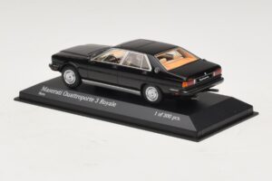 Maserati Quattroporte III Royale Svart Minichamps 1:43 437123501 Metall — bild 3 av 4