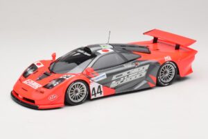 McLaren F1 GTR Lark #44 Tsuchiya / Ayles 24 Hours of Le Mans 1997 Minichamps 1:18 530133744 Metall