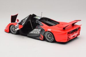 McLaren F1 GTR Lark #44 Tsuchiya / Ayles 24 Hours of Le Mans 1997 Minichamps 1:18 530133744 Metall — bild 5 av 8