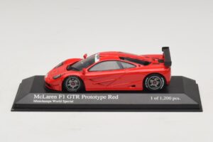 McLaren F1 GTR Prototype World Special Röd Minichamps 1:43 MCLAREN007 Metall — bild 3 av 4