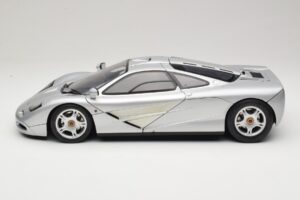 McLaren F1 Silver Minichamps 1:12 530133123 Metall — bild 4 av 8