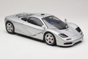 McLaren F1 Silver Minichamps 1:12 530133123 Metall — bild 6 av 8