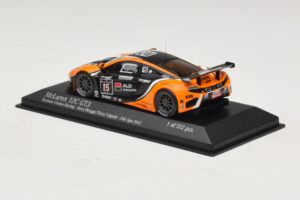 McLaren MP4-12C GT3 #15 Boutsen Racing Bovy / Broggi 24 Hours of Spa 2012 Minichamps 1:43 437121315 Metall — bild 3 av 4