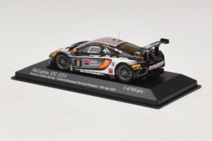 McLaren MP4-12C GT3 #5 Boutsen Racing Guilvert / Dermont 24 Hours of Spa 2013 Minichamps 1:43 437131305 Metall — bild 3 av 4