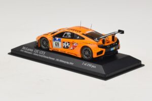 McLaren MP4-12C GT3 #69 Dorr Motorsport Adams / S. Asch 24 Hours of Nurburgring 2014 Minichamps 1:43 437141369 Metall — bild 3 av 4