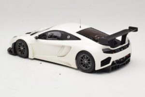 McLaren MP4-12C GT3 Vit 2013 Minichamps 1:18 151121394 Metall — bild 5 av 6