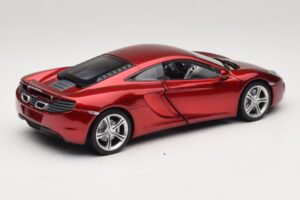 McLaren MP4-12C Röd Metallic Minichamps 1:18 110133022 Metall — bild 3 av 8