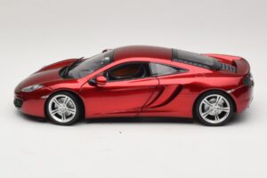 McLaren MP4-12C Röd Metallic Minichamps 1:18 110133022 Metall — bild 4 av 8