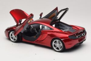 McLaren MP4-12C Röd Metallic Minichamps 1:18 110133022 Metall — bild 5 av 8