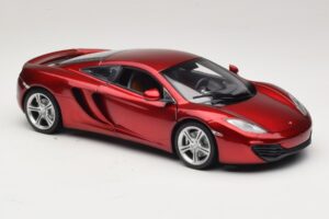 McLaren MP4-12C Röd Metallic Minichamps 1:18 110133022 Metall — bild 6 av 8