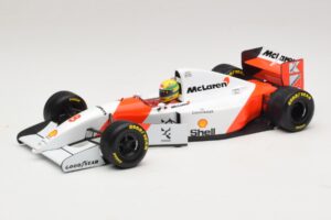McLaren MP4/8 Ford #8 A. Senna Winner European GP 1993 Minichamps 1:18 540931818 Metall