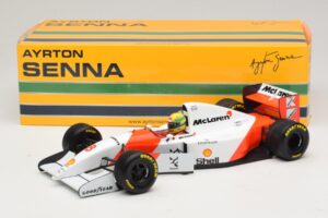 McLaren MP4/8 Ford #8 A. Senna Winner European GP 1993 Minichamps 1:18 540931818 Metall — bild 2 av 7