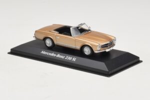 Mercedes 230 SL W113 Guld Metallic Maxichamps 1:43 940032230 Metall — bild 3 av 4