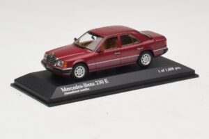 Mercedes 230E W124 Röd Metallic Minichamps 1:43 400037001 Metall — bild 2 av 4