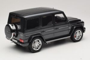 Mercedes AMG G63 W463 Svart GT Spirit 1:18 GT035 Resin — bild 2 av 6