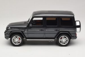 Mercedes AMG G63 W463 Svart GT Spirit 1:18 GT035 Resin — bild 3 av 6