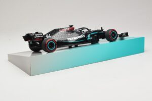 Mercedes AMG Petronas W11 EQ Performance #44 L. Hamilton 91st F1 Win Eifel GP 2020 Minichamps 1:18 113201144 Metall — bild 3 av 6